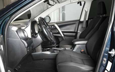 Toyota RAV4, 2019 год, 3 052 800 рублей, 11 фотография