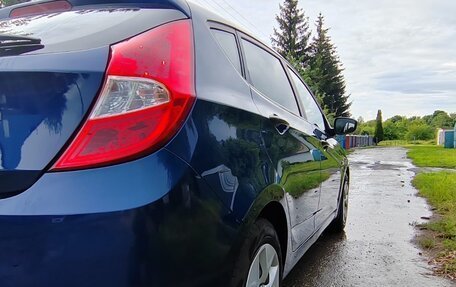 Hyundai Solaris II рестайлинг, 2015 год, 855 000 рублей, 11 фотография