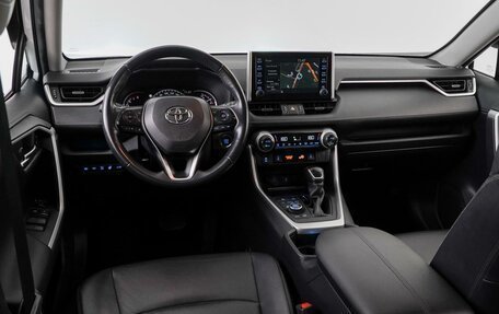 Toyota RAV4, 2020 год, 3 696 040 рублей, 6 фотография