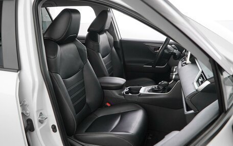 Toyota RAV4, 2020 год, 3 696 040 рублей, 8 фотография