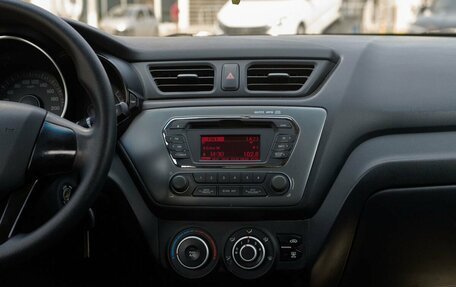 KIA Rio III рестайлинг, 2013 год, 555 000 рублей, 13 фотография