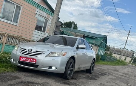 Toyota Camry, 2006 год, 700 000 рублей, 1 фотография