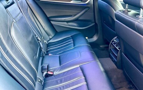 BMW 5 серия, 2018 год, 2 550 000 рублей, 11 фотография