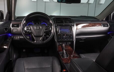 Toyota Camry, 2016 год, 1 995 000 рублей, 6 фотография