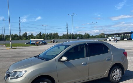 Renault Logan II, 2016 год, 650 000 рублей, 3 фотография