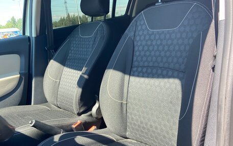 Renault Logan II, 2016 год, 650 000 рублей, 25 фотография