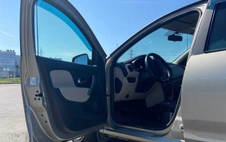 Renault Logan II, 2016 год, 650 000 рублей, 17 фотография