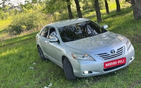Toyota Camry, 2006 год, 700 000 рублей, 4 фотография