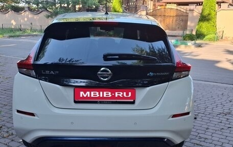 Nissan Leaf II, 2020 год, 2 490 000 рублей, 4 фотография