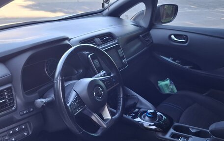 Nissan Leaf II, 2020 год, 2 490 000 рублей, 29 фотография