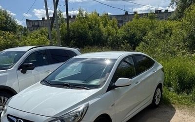 Hyundai Solaris II рестайлинг, 2013 год, 875 000 рублей, 1 фотография