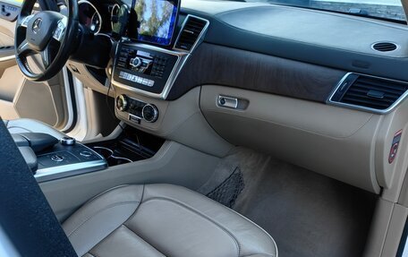 Mercedes-Benz GL-Класс, 2013 год, 3 600 000 рублей, 25 фотография