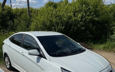 Hyundai Solaris II рестайлинг, 2013 год, 875 000 рублей, 2 фотография