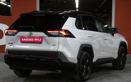 Toyota RAV4, 2021 год, 3 398 000 рублей, 5 фотография