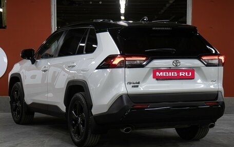 Toyota RAV4, 2021 год, 3 398 000 рублей, 7 фотография