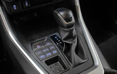 Toyota RAV4, 2021 год, 3 398 000 рублей, 19 фотография