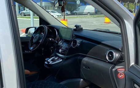 Mercedes-Benz V-Класс, 2018 год, 4 900 000 рублей, 2 фотография