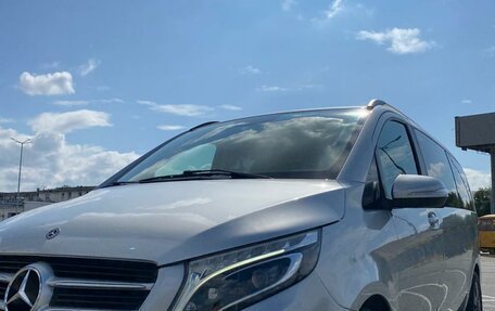 Mercedes-Benz V-Класс, 2018 год, 4 900 000 рублей, 8 фотография