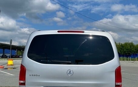 Mercedes-Benz V-Класс, 2018 год, 4 900 000 рублей, 19 фотография