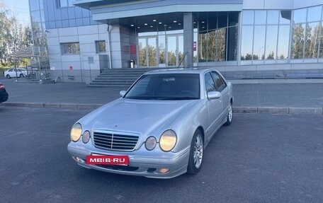 Mercedes-Benz E-Класс, 2000 год, 600 000 рублей, 2 фотография
