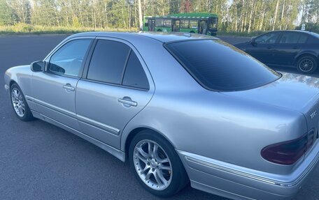 Mercedes-Benz E-Класс, 2000 год, 600 000 рублей, 5 фотография