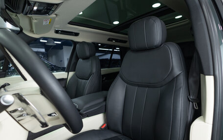 Land Rover Range Rover IV рестайлинг, 2024 год, 18 290 000 рублей, 10 фотография