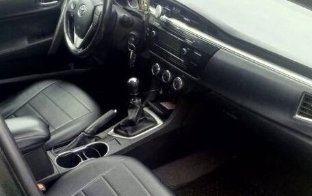Toyota Corolla, 2013 год, 850 000 рублей, 5 фотография