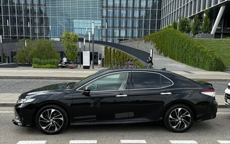 Toyota Camry, 2018 год, 2 800 000 рублей, 5 фотография