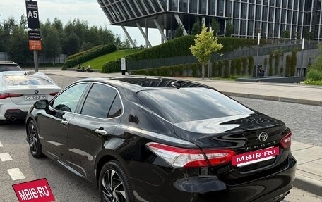 Toyota Camry, 2018 год, 2 800 000 рублей, 3 фотография