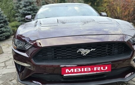 Ford Mustang VI рестайлинг, 2018 год, 2 200 000 рублей, 8 фотография