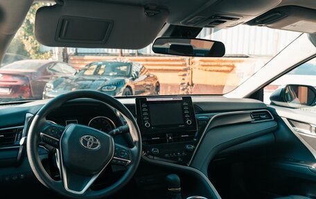 Toyota Camry, 2024 год, 3 250 000 рублей, 10 фотография
