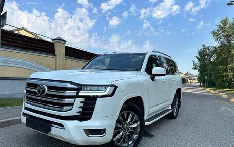 Toyota Land Cruiser, 2023 год, 14 500 000 рублей, 3 фотография