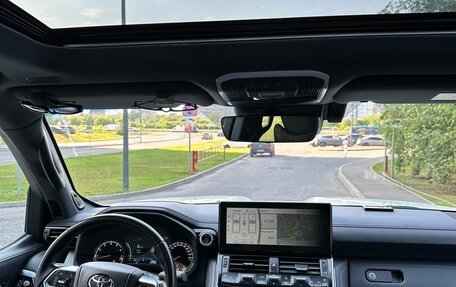 Toyota Land Cruiser, 2023 год, 14 500 000 рублей, 12 фотография
