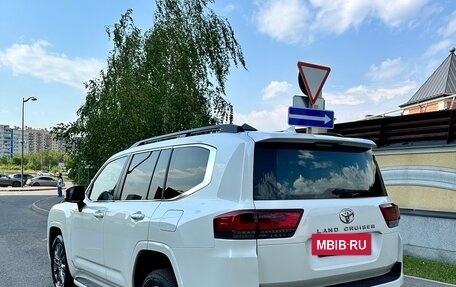 Toyota Land Cruiser, 2023 год, 14 500 000 рублей, 6 фотография