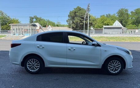 KIA Rio IV, 2018 год, 1 850 000 рублей, 7 фотография