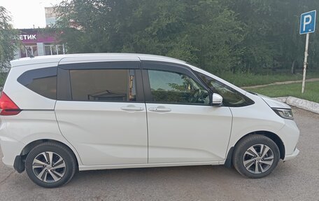 Honda Freed II, 2020 год, 1 630 000 рублей, 10 фотография