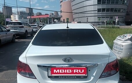 Hyundai Solaris II рестайлинг, 2013 год, 560 000 рублей, 8 фотография