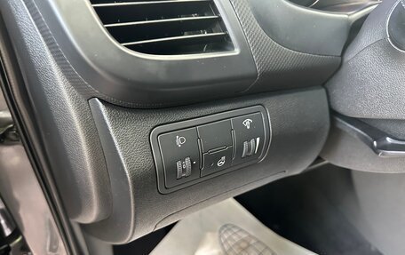 Hyundai Solaris II рестайлинг, 2016 год, 1 220 000 рублей, 8 фотография