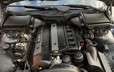 BMW 5 серия, 1998 год, 520 000 рублей, 9 фотография