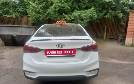 Hyundai Solaris II рестайлинг, 2019 год, 875 000 рублей, 4 фотография