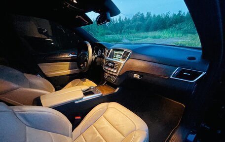 Mercedes-Benz M-Класс, 2014 год, 3 000 000 рублей, 31 фотография