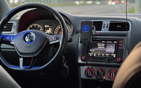 Volkswagen Polo VI (EU Market), 2016 год, 915 000 рублей, 6 фотография