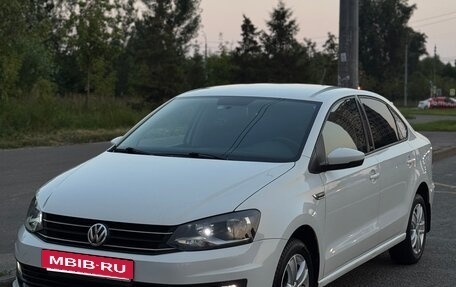Volkswagen Polo VI (EU Market), 2016 год, 915 000 рублей, 2 фотография