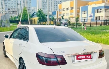 Mercedes-Benz E-Класс, 2012 год, 1 750 000 рублей, 2 фотография