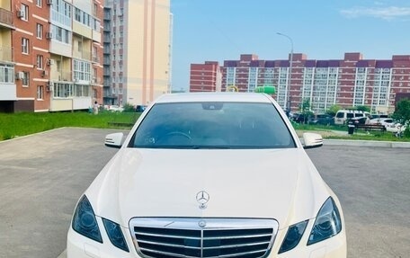 Mercedes-Benz E-Класс, 2012 год, 1 750 000 рублей, 4 фотография