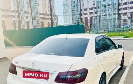 Mercedes-Benz E-Класс, 2012 год, 1 750 000 рублей, 3 фотография