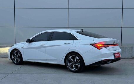 Hyundai Elantra, 2021 год, 1 400 000 рублей, 4 фотография