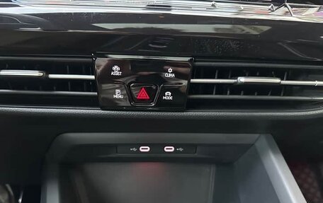 Volkswagen Golf VIII, 2022 год, 2 135 000 рублей, 17 фотография