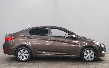 Hyundai Solaris II рестайлинг, 2015 год, 1 018 000 рублей, 4 фотография