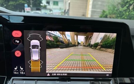 Volkswagen Golf VIII, 2022 год, 2 135 000 рублей, 16 фотография